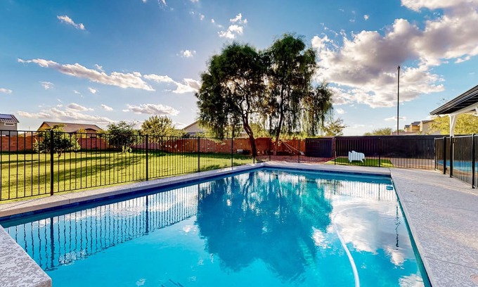 Chandler House | Relaxing dog-friendly retreat with pool, pickleball court, firepit, W/D, & AC
