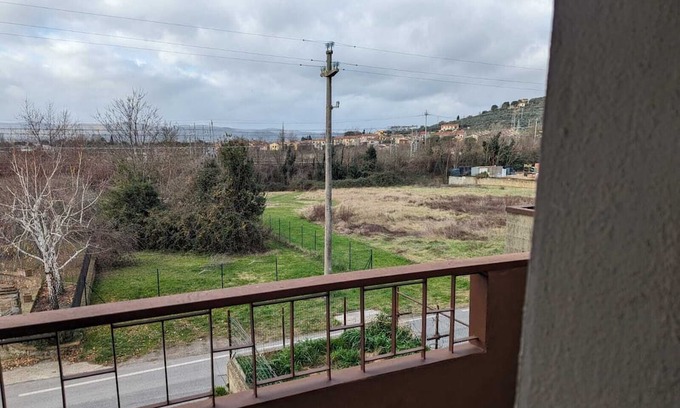 Pieve al Bagnoro House | Holiday Home 'Ad Arezzo Equestrian Centre' with Private Terrace and Air Conditioning