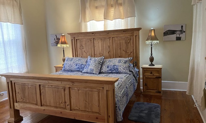 Lake Charles House | Large Dogs welcome with large fenced in yard