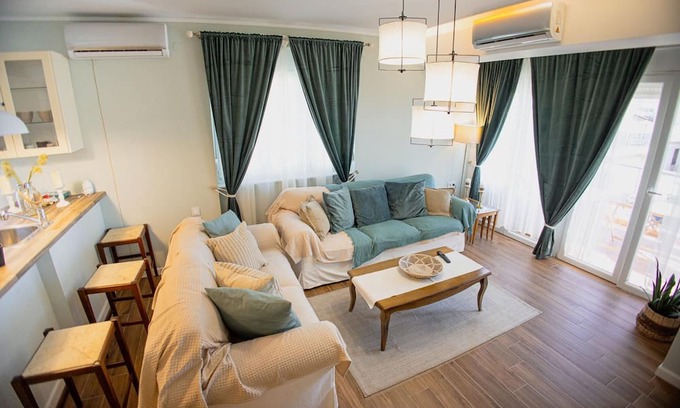 Volos Apartment | Valentini's Uptown Flat