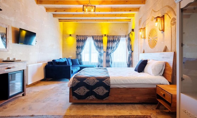 Uchisar House | Elegant Room in Cappadocia Tughan Stone House