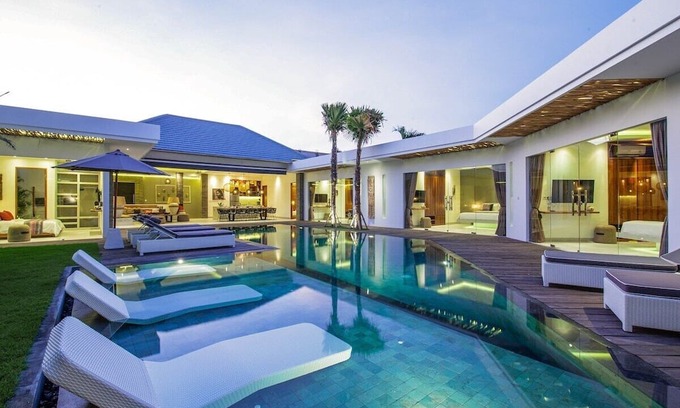Berawa Cottage | Chic 2BR Villas, Brawah Hub, 300m to Coastal Bliss