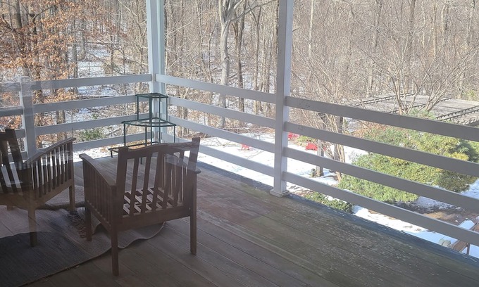 Tracys Landing Other | Historic Farmhouse 1 mile walk from marinas and farms, close to DC and Annapolis