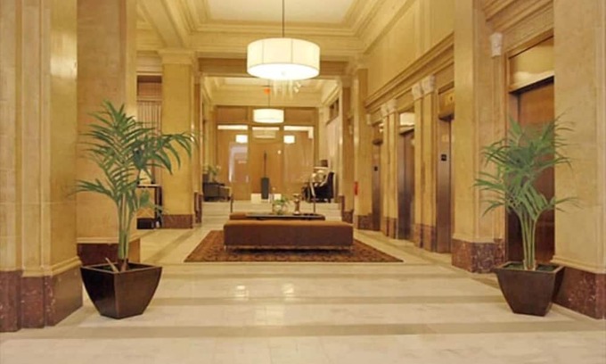 Downtown Washington D.C. House | Chic 1BR | Work Space + WiFi | Laundry | Near White House