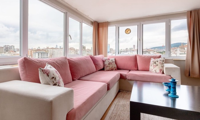 Maltepe Apartment | Flat 7 min to Coast in Suadiye