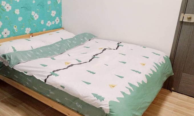 Ferry Point Apartment | Full apartment only 15 minutes bus to HKU with lift & security