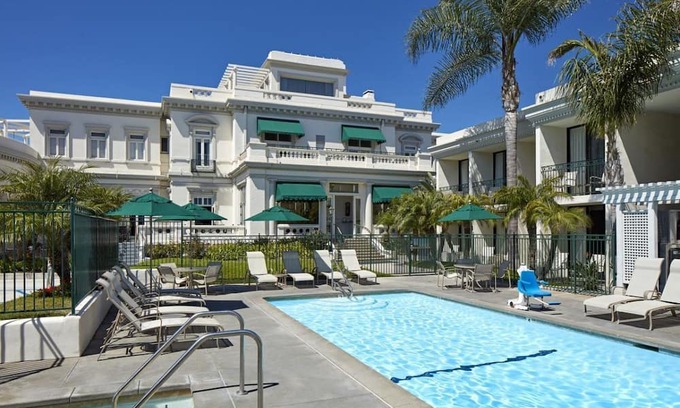 Coronado House | Explore Coronado! 2 Units Near Horton Grand Theater! Pool, Beach Access!