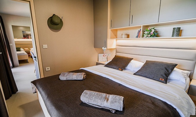 Terme Catez House | Three Bedroom Mobile Home 15/017