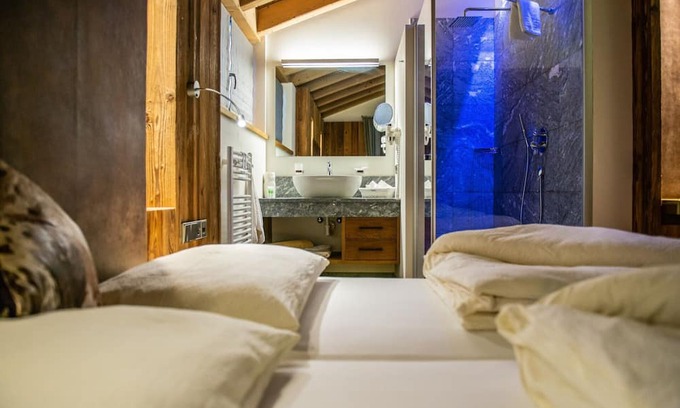 Mareo Apartment | Apartment 'Mountainlodge Luxalpine San Vigilio' with Mountain View, Shared Garden and Wi-Fi