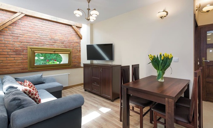 Piasek Połnoc Apartment | Vanilla 7, 2bdr 2bth apartment 5min from Krakow's Main Square