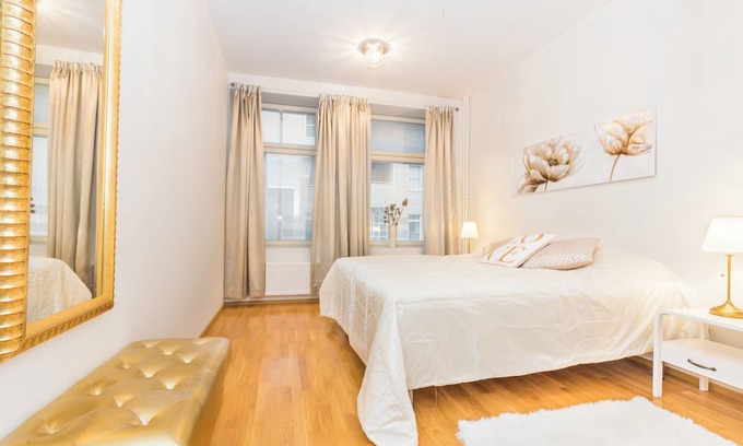 Hietalahti Apartment | Spacious 2-Bedroom Apartment w/Private Sauna in Central Helsinki