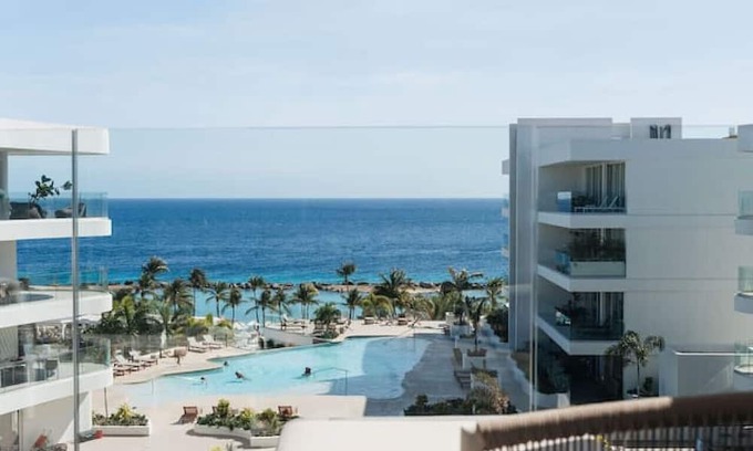 Willemstad Apartment | Oceanfront 3BR Top-Floor Suite by Bocobay