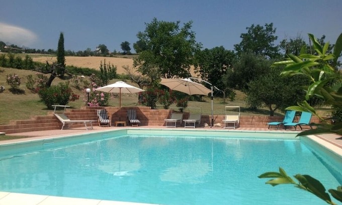 Villa Celiera Apartment | Luxurious vacation apartment with pool in the Gran Sasso National Park