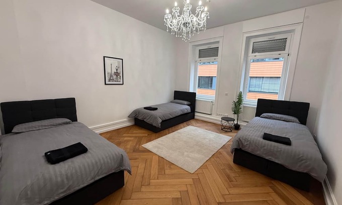 Offenbach am Main Apartment | Offenbach 200m2 10 persons O1