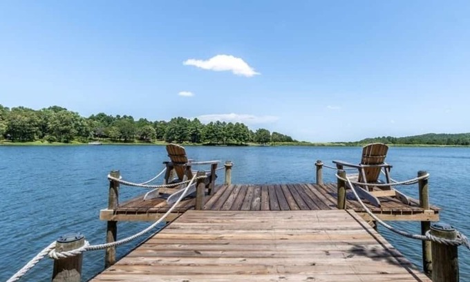 Bates House | Romantic getaway on the Lake! Hot tub, Private fishing dock and Mountain veiws!