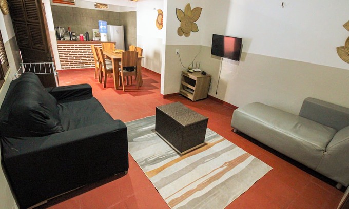 Canoa Quebrada House | Azul House - Cozy on Broadway Just Steps from the Beach
