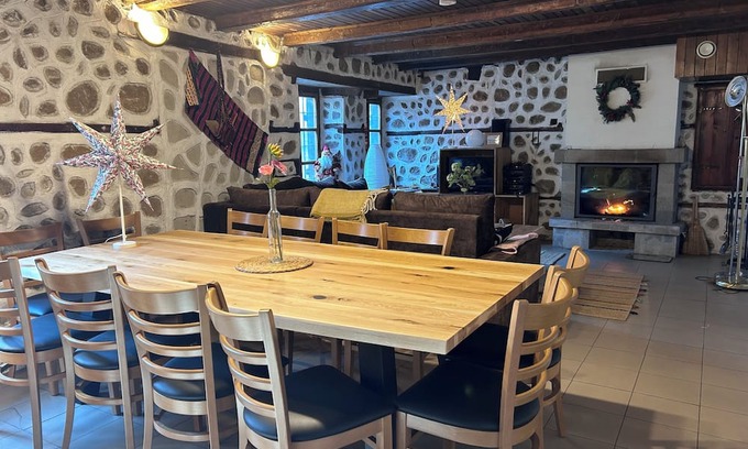 Old Town House | Cosy, rustic house ideal for big families and groups of friends.