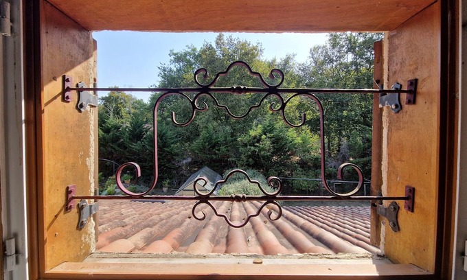 Ambrus House | Quiet family cottage with swimming pool, horse view