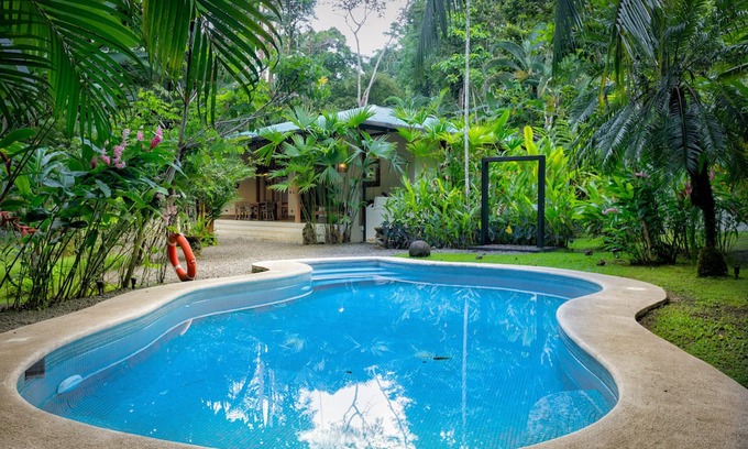 Chiguata Ski Chalet | Casa Xcanan private pool & lush gardens