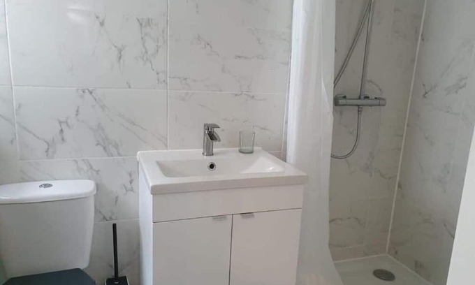 Warrington Apartment | Planet 9 Apartment - Ground Floor