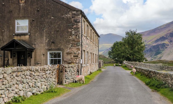 Nether Wasdale Cottage | BUCKBARROW, pet friendly, character holiday cottage in Eskdale Valley