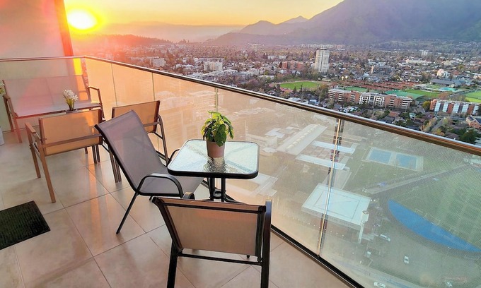 Apoquindo Apartment | SkyView Andes & Manquehue - Apt 36th Floor - Las Condes, Chile