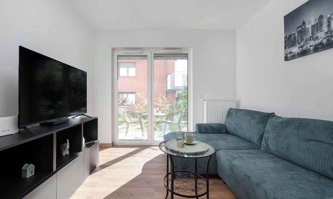 Fabryczna Apartment | Stodolna 6 | Wrocław | White Apartment | Parking