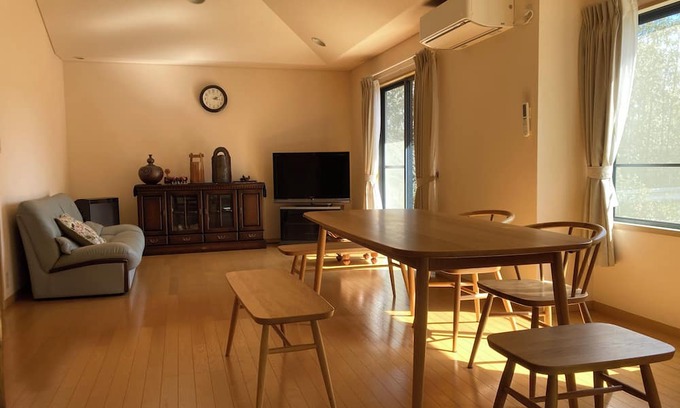 Tamano House | A private lodge with a view of the sea. Equipped with a fire pit. Clean rooms, non-smokers only! One child free