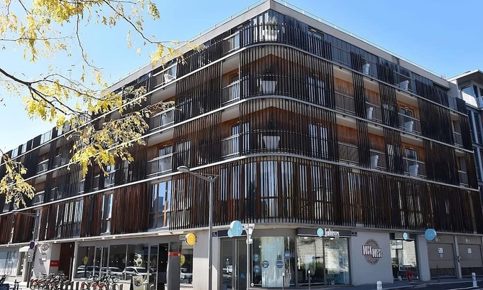 9th Arrondissement Hotel | Close to Gare de Vaise Metro Station! 4 Pet-friendly Units, Onsite Parking!