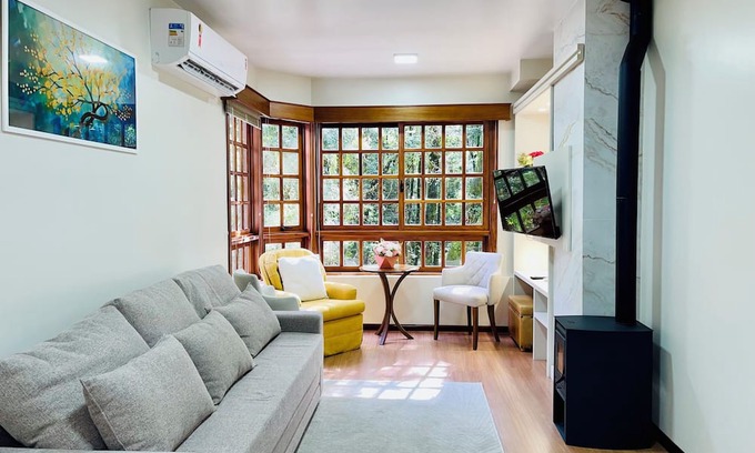 Floresta Apartment | Apartment in the heart of Gramado, about a 10-minute walk from Rua Coberta