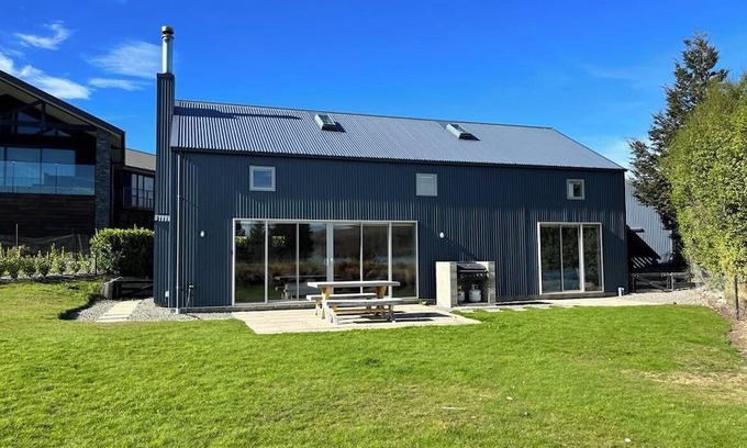 Lake Tekapo Resort | The Barn Lake Tekapo