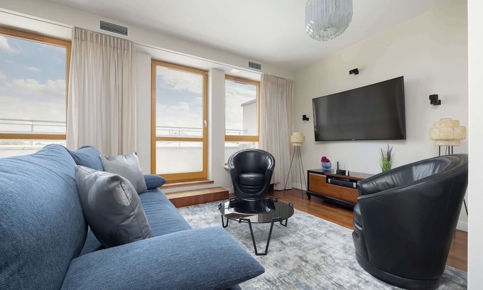 Wlochy Apartment | Obywatelska 5 | Warszawa | Spacious & Stylish Apartment | Two Parking Spaces |