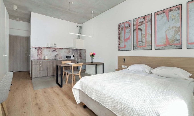 Srodmiescie Apartment | Księcia Witolda 64 | Wroclaw | Comfortable Studio | Air conditioning | Workspace