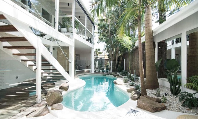 St. Lucia House | Cactus Rose Villa - Private Stay in Byron