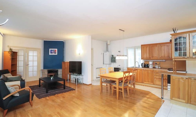 Old Town Apartment | Center of Old Town, historic view, open floorplan