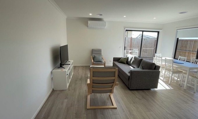 Wyndham Vale House | Charming Modern Family Home in Wyndham Vale
