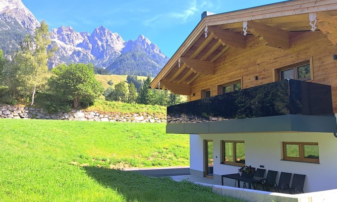 Leogang Apartment | Waidmannsheil - 67qm by Interhome