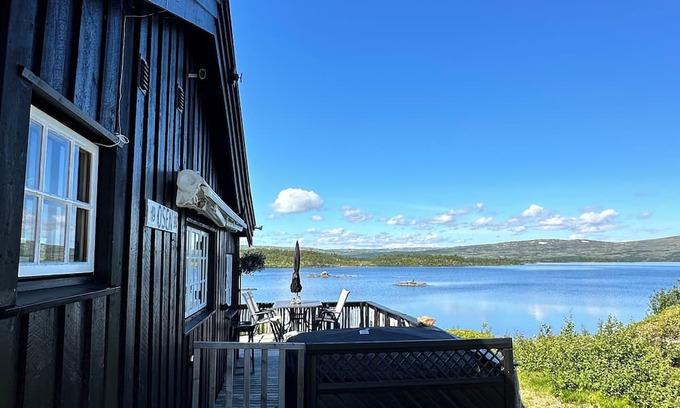 Holtalen Cabin | Charming 3 bedroom cabin in Øyungen, Hessdalen, Trøndelag