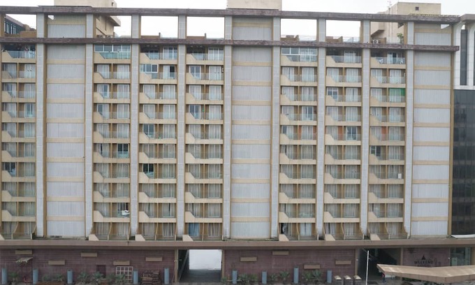 Dumas Apartment | DIYANSHH HOMES STAYS IN DUMAS