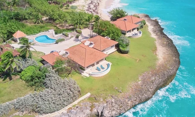 Long Bay House | ZenBreak Maltese Falcon 4bd