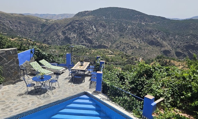 Pitres Apartment | Apartment 'Chaparra Pitres Apart Fondales' with Mountain Views, Shared Pool and Wi-Fi