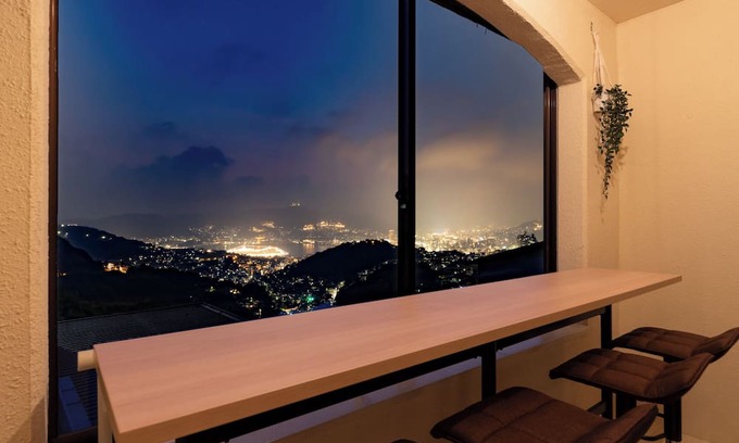Nagasaki Apartment | World's New Top 3 Night View - Nagasaki Stay | Free Parking | 10 min to Downtown