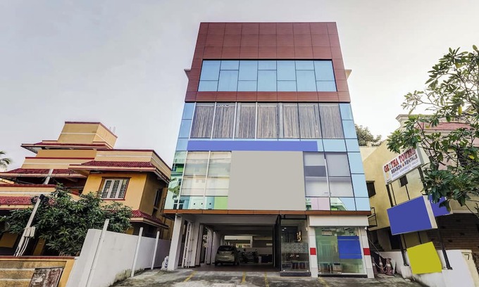 Mylapore Tiruvallikk Apartment | Season4 Residences 1-BHK furnished appt