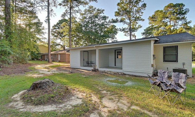 Cheraw Apartment | Private Patio: Apt 6 Mi to Cheraw State Park!