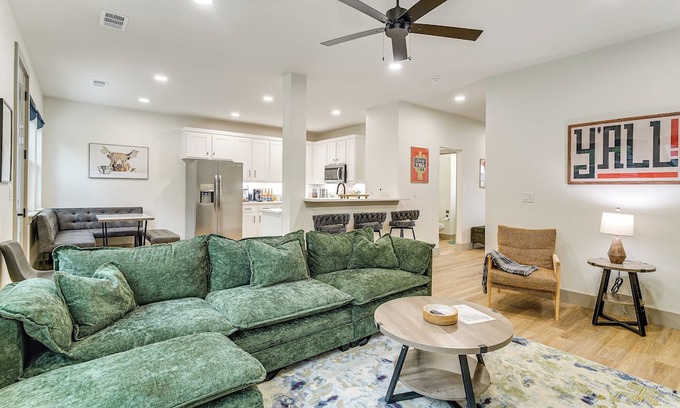 Lone Star House | Lake-View Retreat w/Games & Yard in Daingerfield
