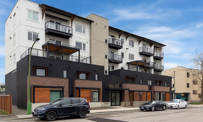 Central Okanagan Condo | Capri Central Kelowna - Quiet 2 Bedroom with Mountain Views