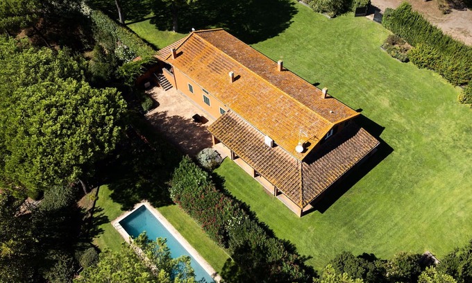 Rome Province Villa | Villa in Falcognana Di Sopra with 6 bedrooms sleeps 12