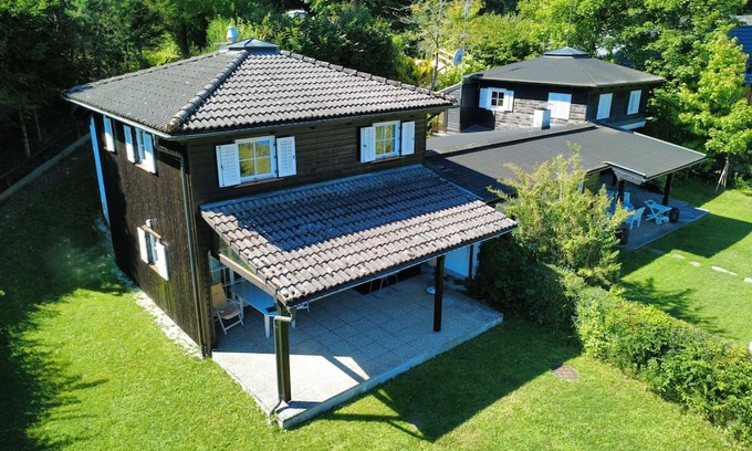 Landskron House | Haus direkt am Ossiacher See by Interhome