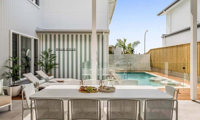 Skennars Head House | Palm Cove Skennars - Beautifully designed coastal retreat