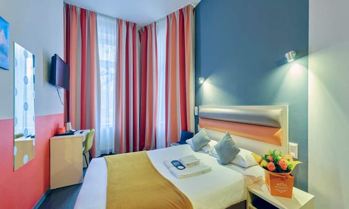 Contades Hotel | Best Value, Quality Stay! Near Museum Œuvre Notre-Dame! Pets are Allowed!